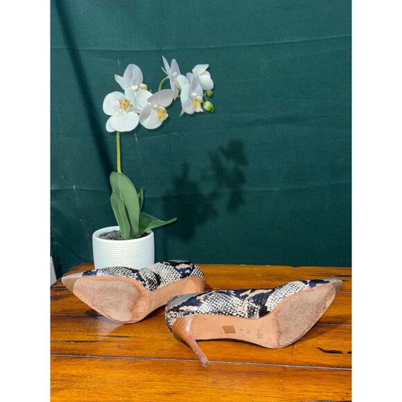 Vintage Coach Nala Graphic Animal Snake Print Slip on Pumps size 7.5B - Picture 4 of 8